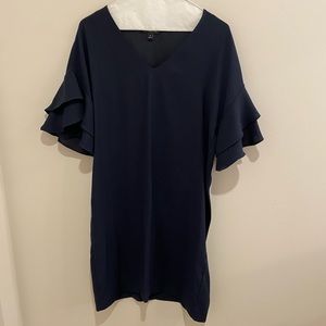 Size 4 navy blue banana republic shift dress. Worn once.
